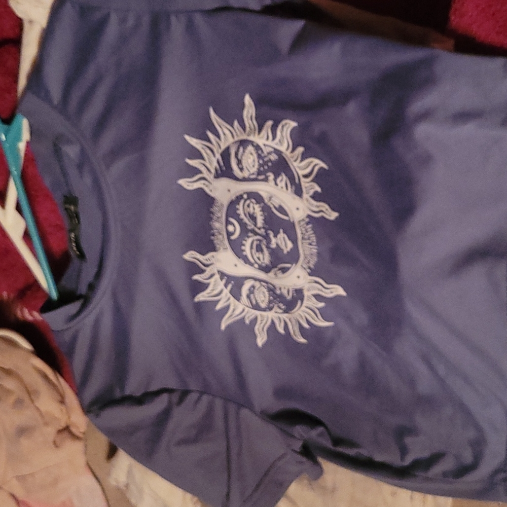 Cute sun crop top